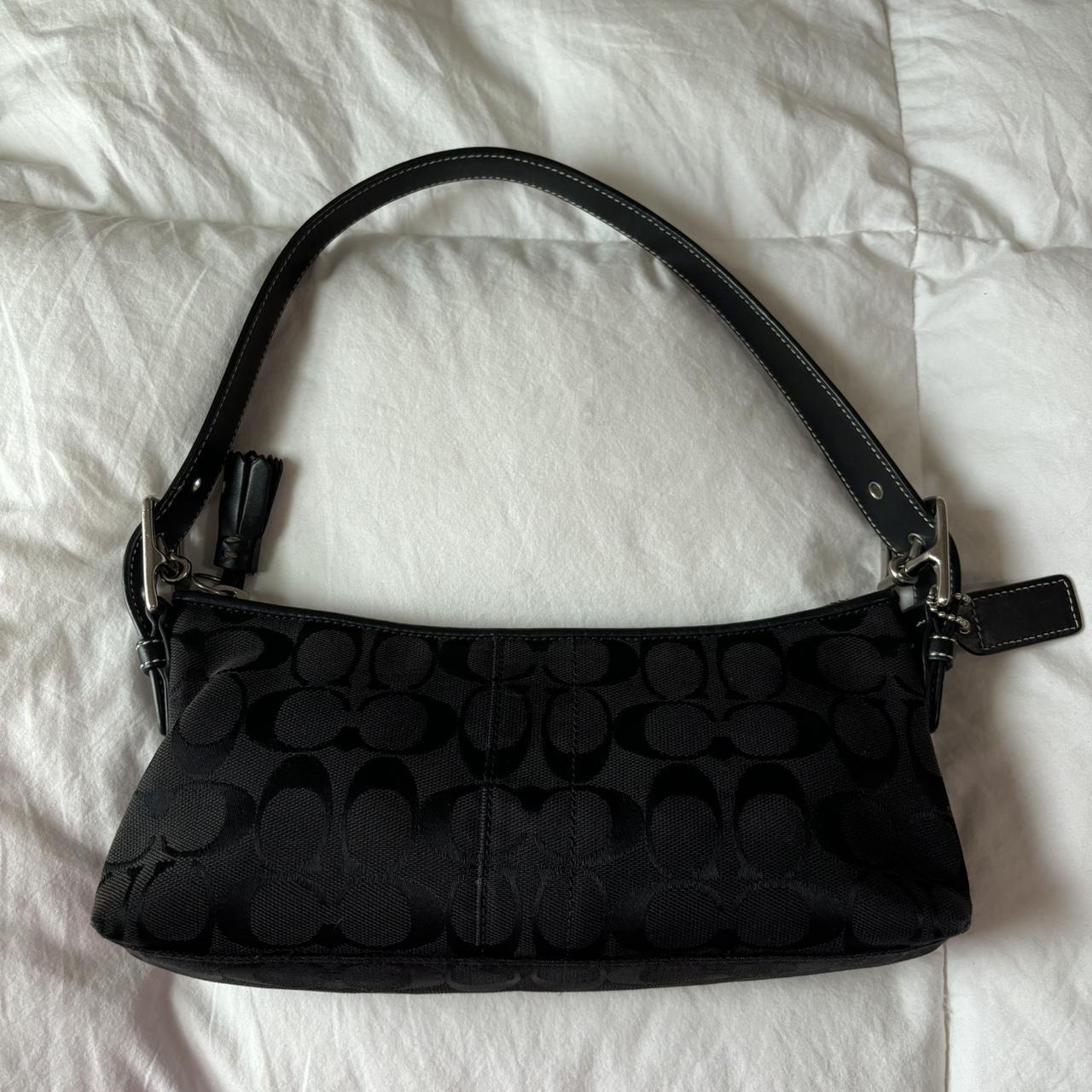 Vintage Coach East West Baguette Bag🌺🩷