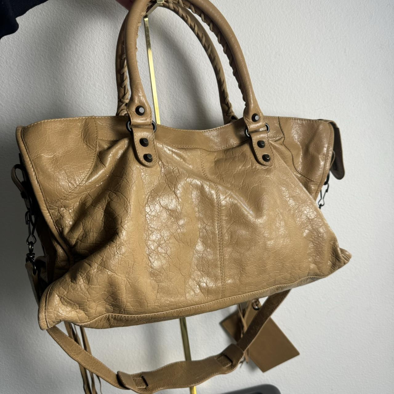 Preowned Authentic Balenciaga city bag✨🔥