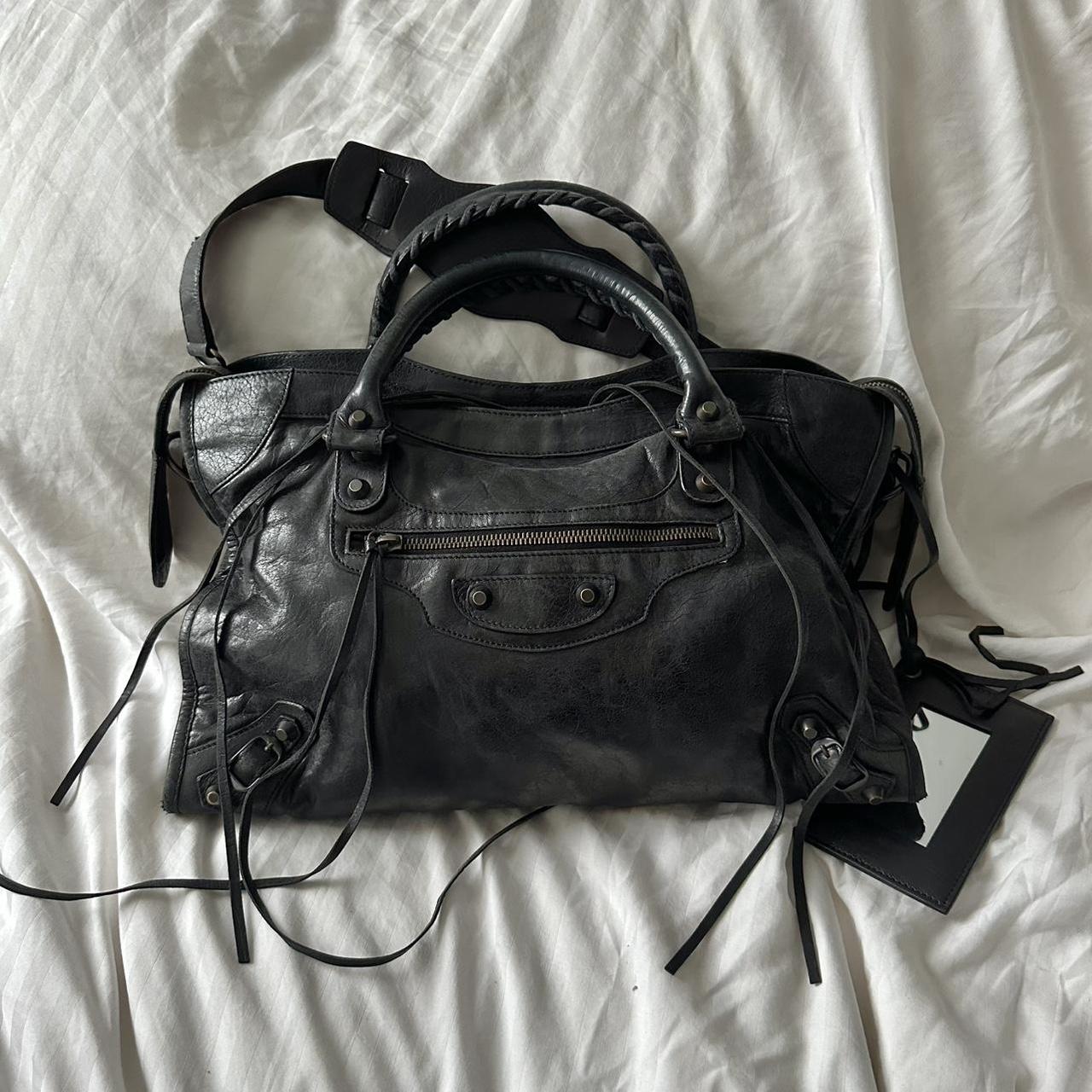 🍎🔥Preowned BALENCIAGA CITY BAG🍎🔥