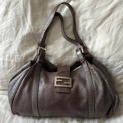 🩷🍒Preowned VINTAGE FENDI HOBO BAG✨🔥