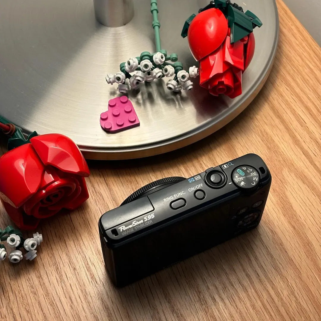 ✨ Authentic Canon powershot S95 PreOwned 💖