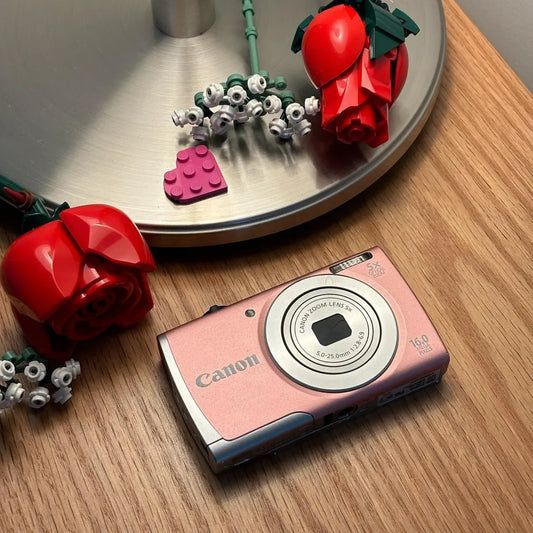 ✨ Authentic Canon Powershot A2600 PreOwned 💖