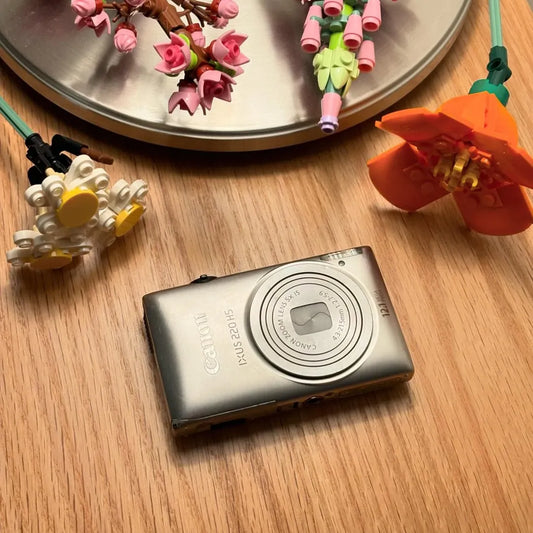 ✨ Authentic Canon IXUS 220 HS PreOwned 💖